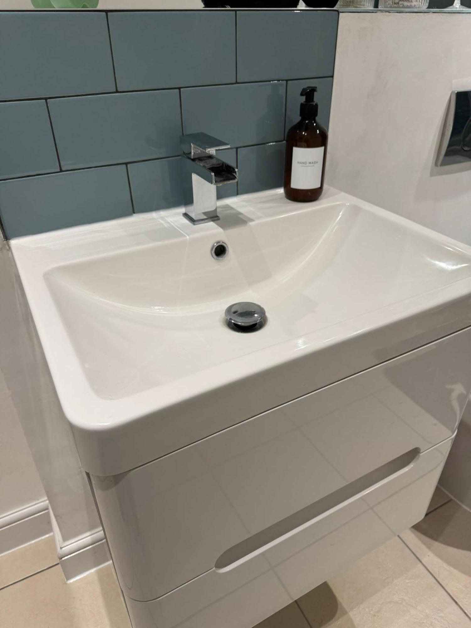 Stylish & Cosy Margate Escape With Hot Tub And Log Burner Dogs Welcome מראה חיצוני תמונה